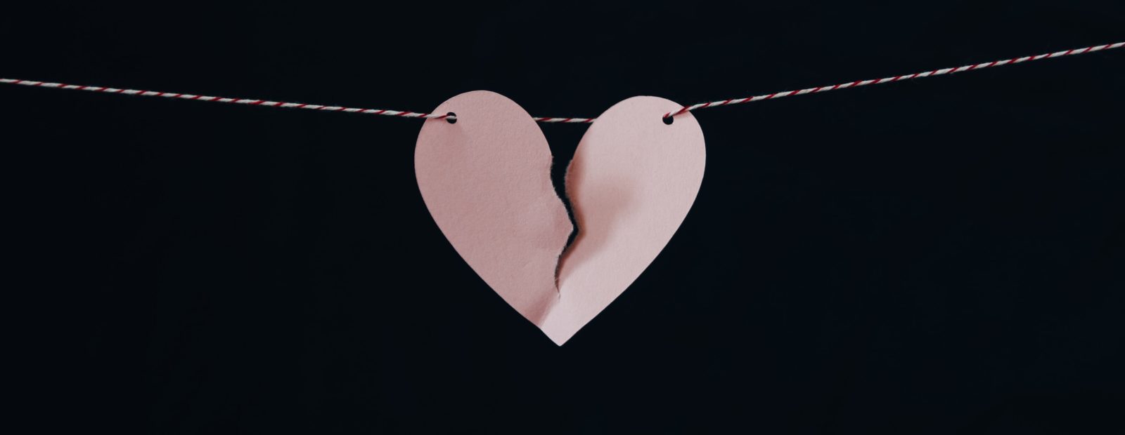 Repäisty paperisydän