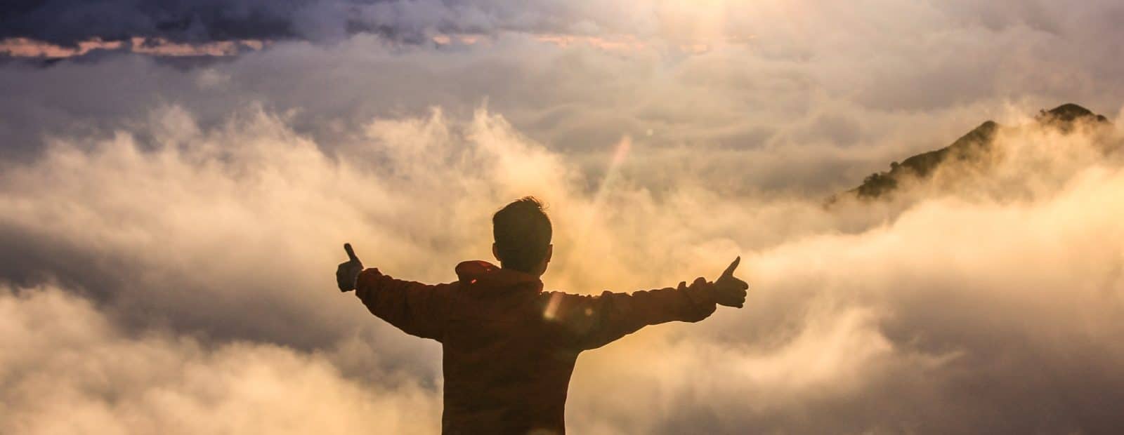 mies vuoren huipulla